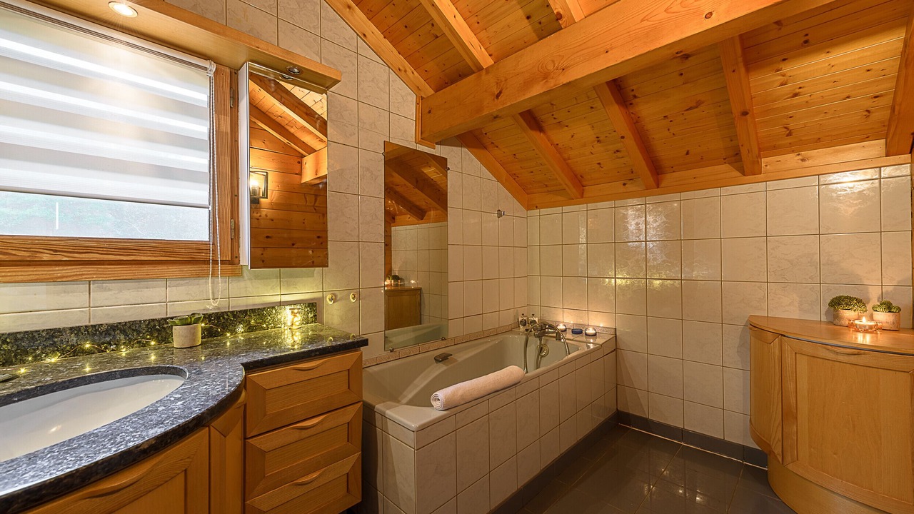 Photo of Bathroom in Saint-Jorioz