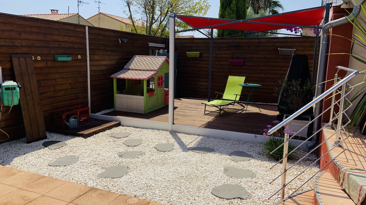 Photo of Patio Balcony in La Peyrade