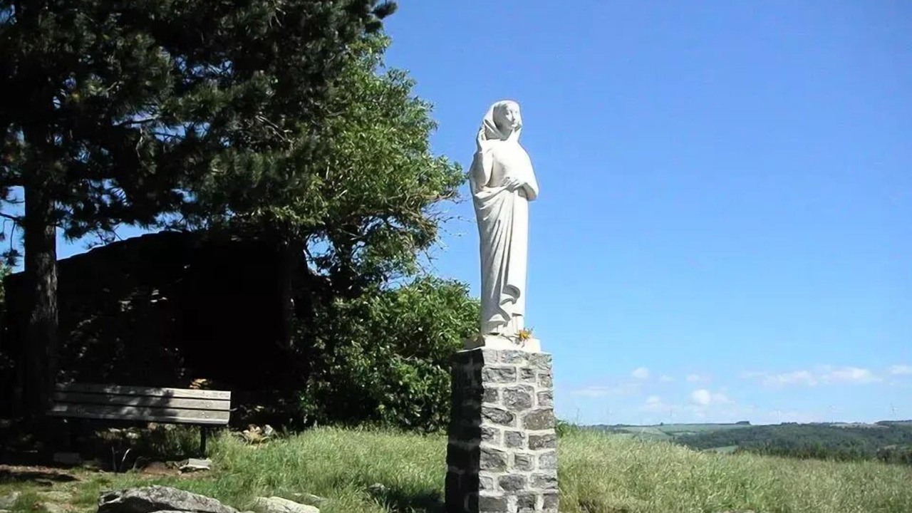 Photo of Others in Salles-Curan