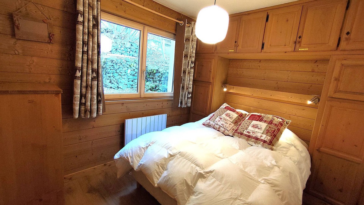 Photo of Bedroom in Meribel Centre