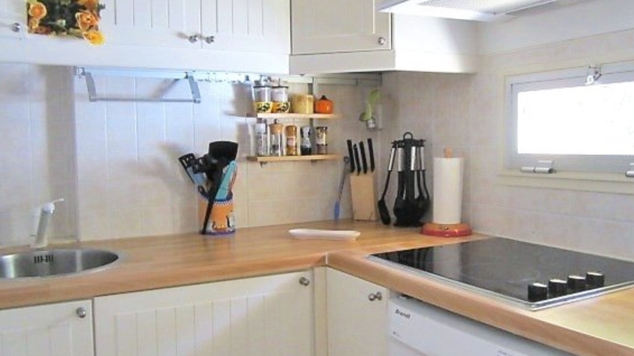 Photo of Kitchen in Le Lavandou