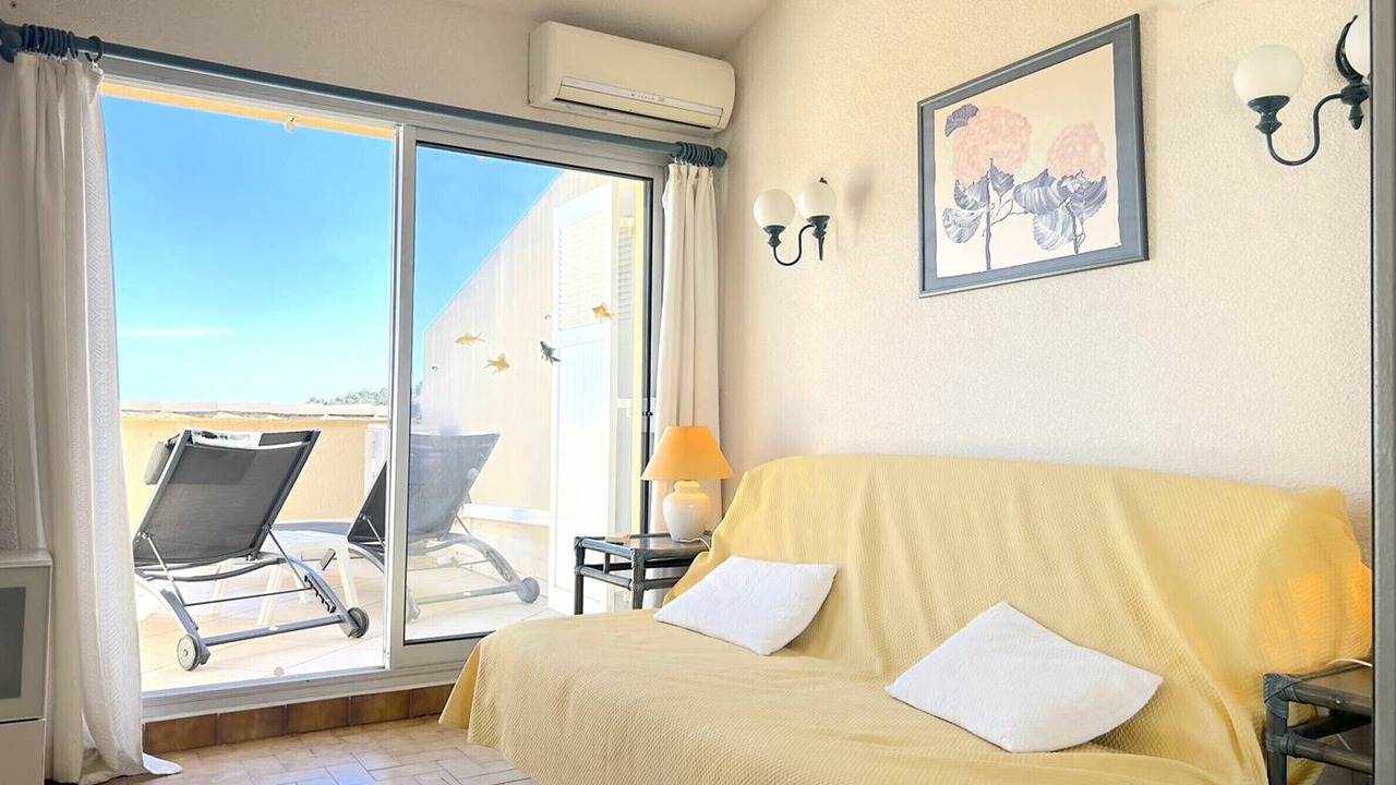 Photo of Bedroom in Le Lavandou