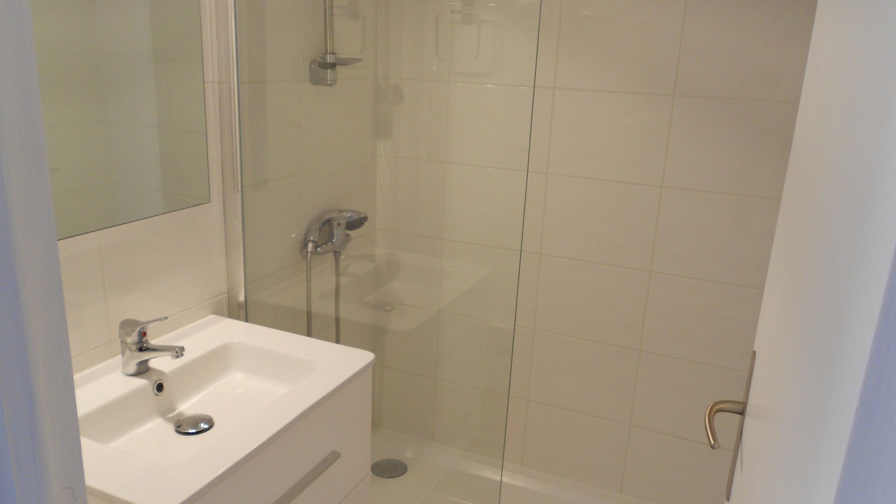 Photo of Bathroom in Saint-Alban-sur-Limagnole