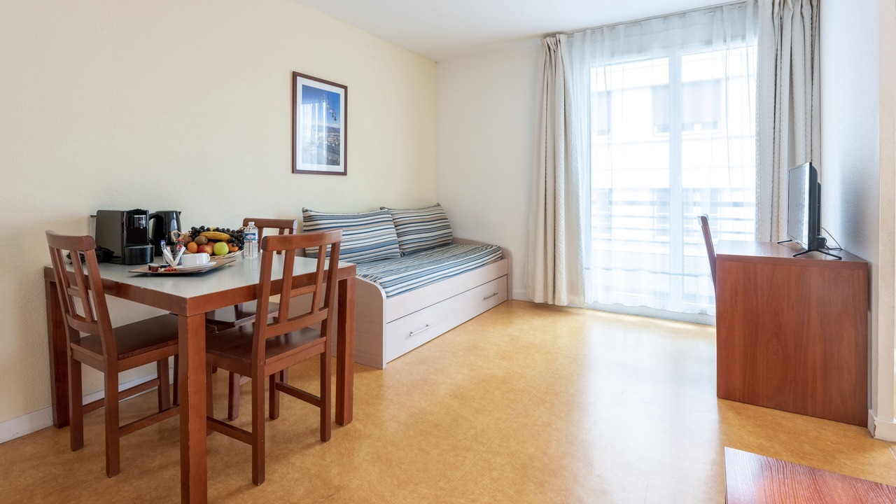 Photo of Livingroom in Grenoble City Centre