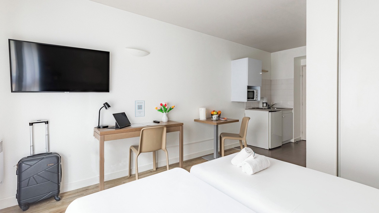 Photo of Bedroom in Villette - Maisons Neuves