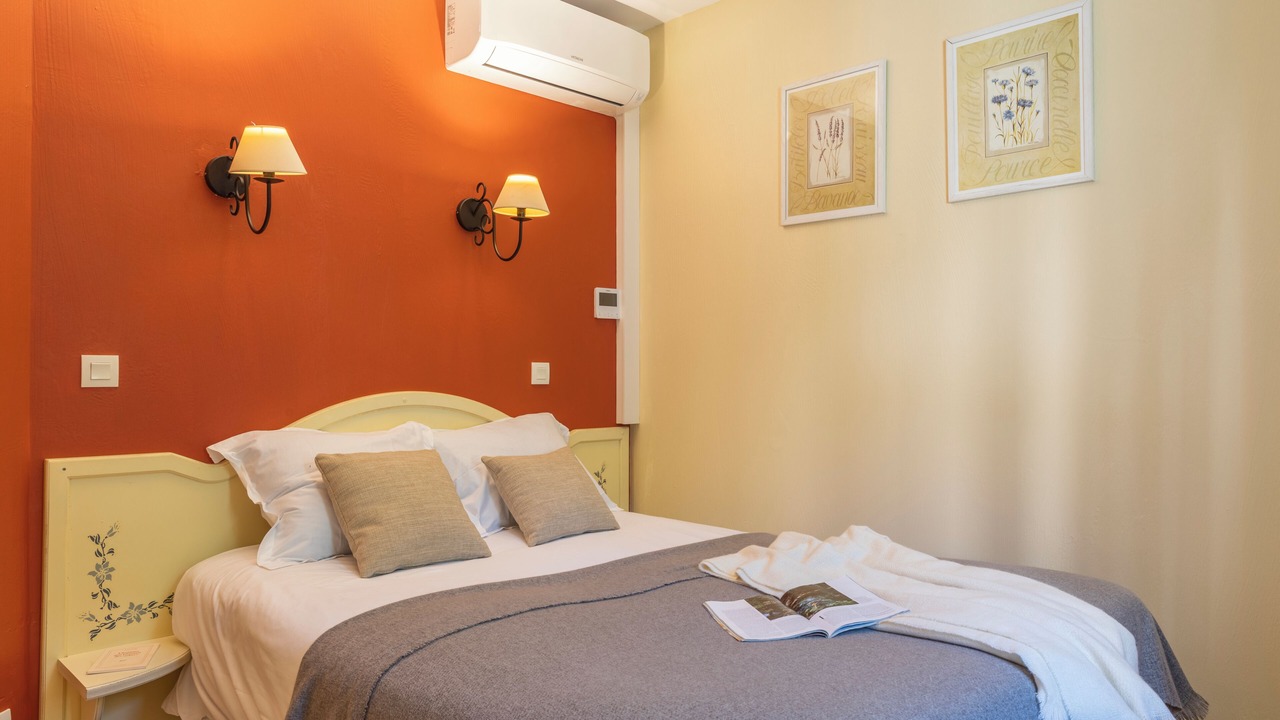 Photo of Bedroom in Les Restanques