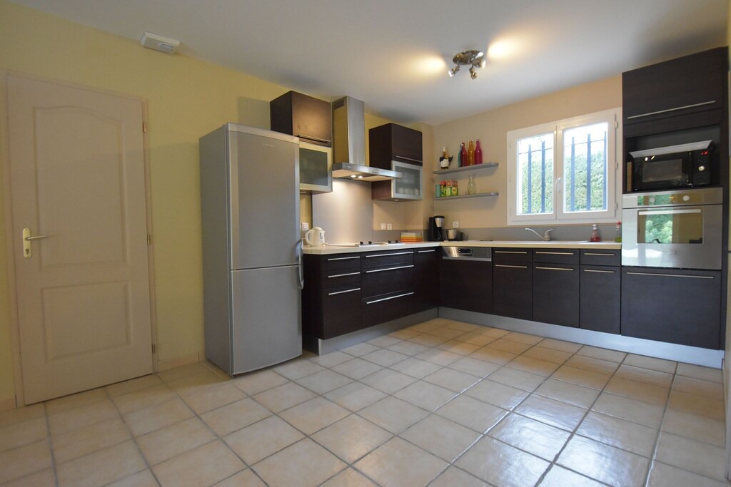 Photo of Kitchen in Beaumes-de-Venise