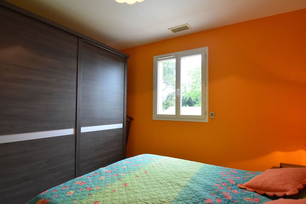 Photo of Bedroom in Beaumes-de-Venise