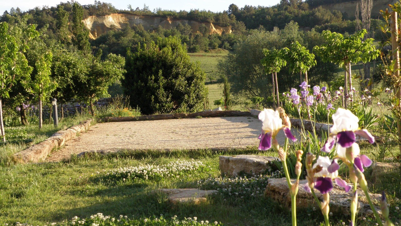Photo of Others in Rustrel