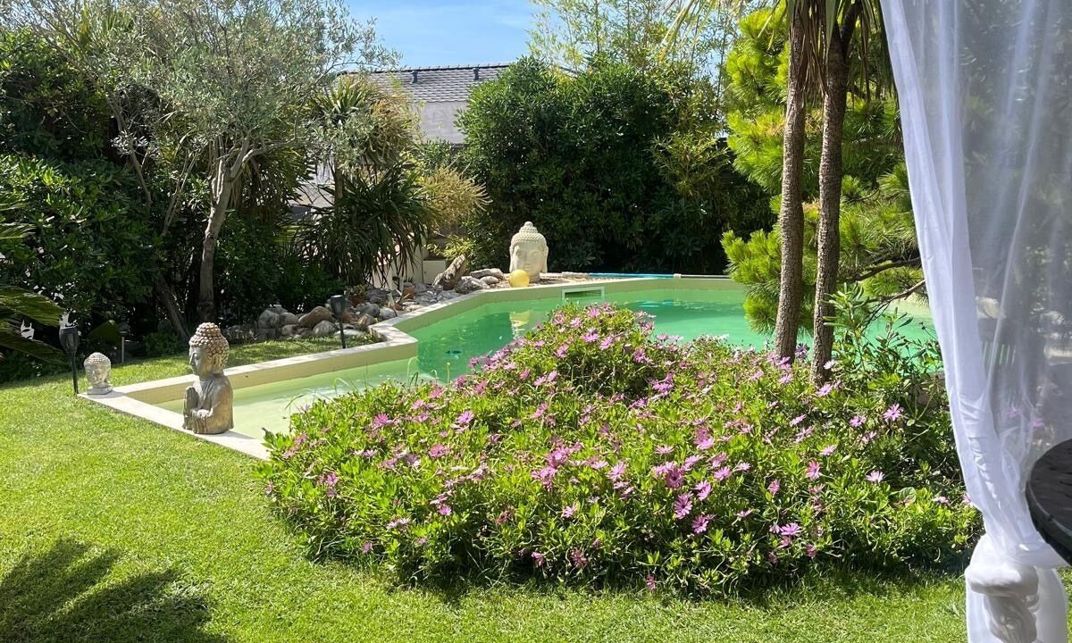 Photo of Outdoor in Ensues-la-Redonne