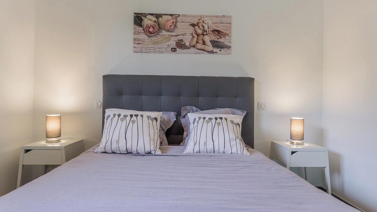 Photo of Bedroom in Epersy
