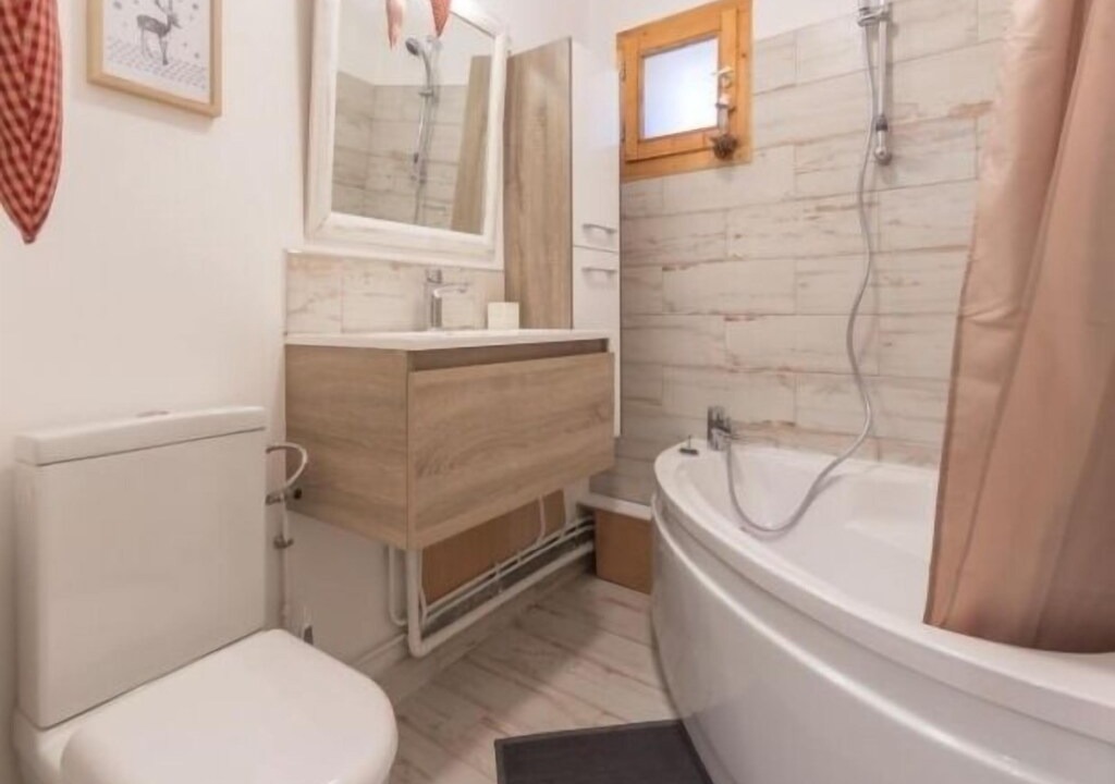Photo of Bathroom in La Rosiere