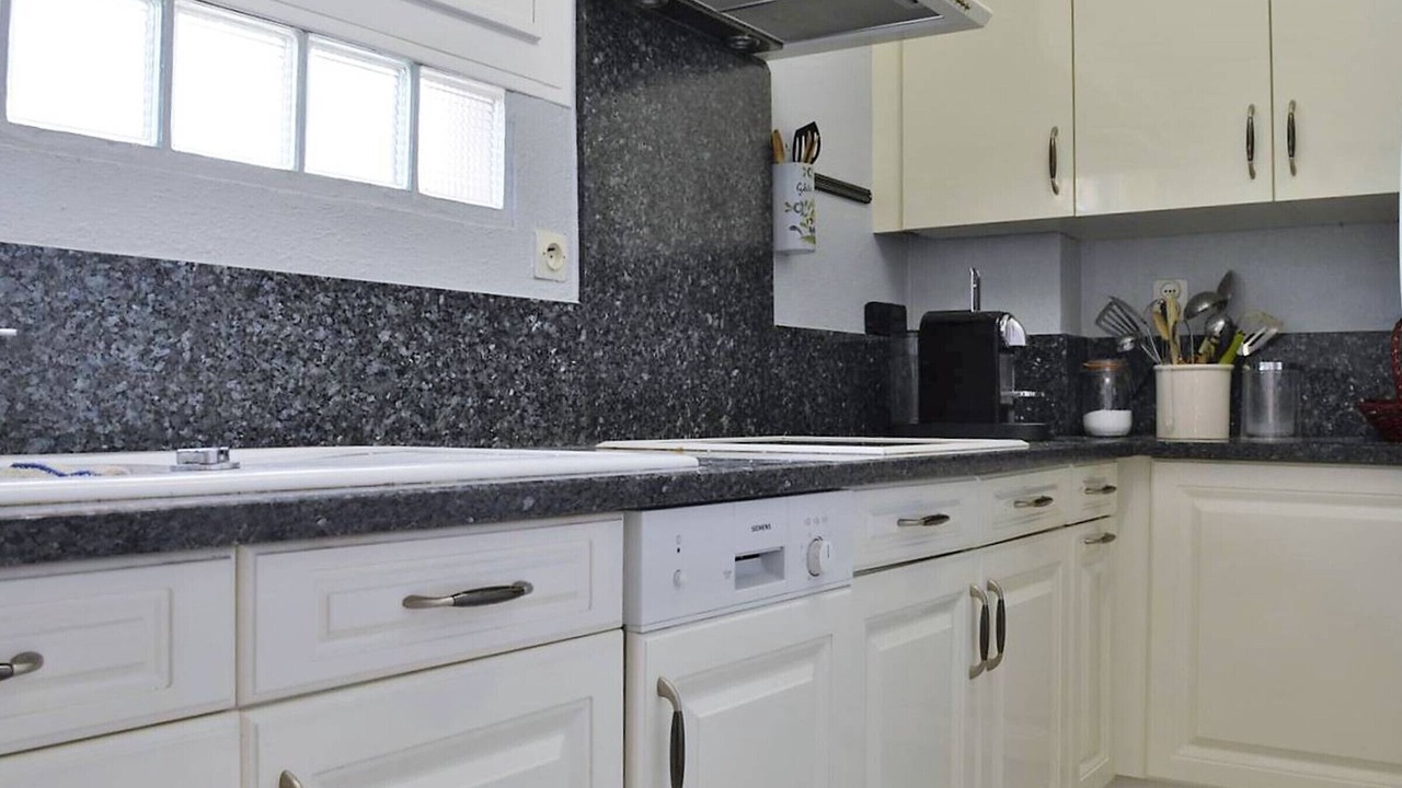 Photo of Kitchen in Le Lavandou
