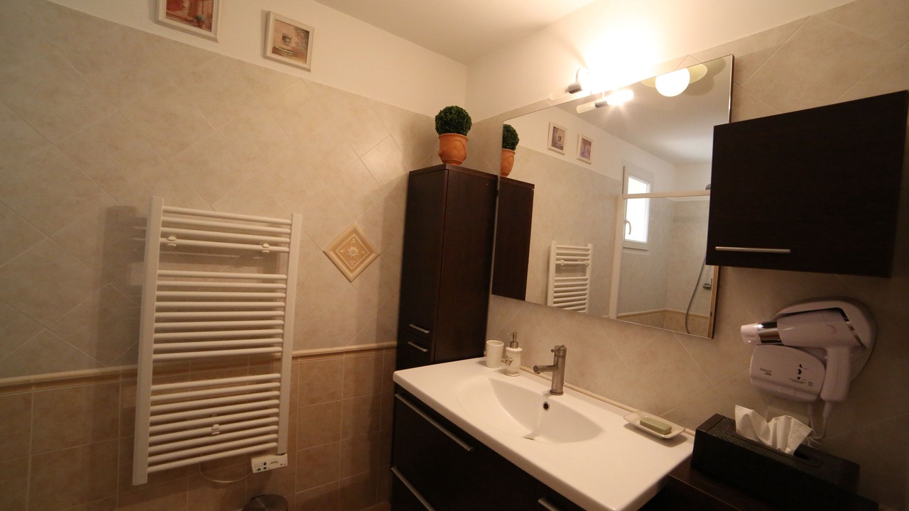 Photo of Bathroom in Saint-Saturnin-les-Apt