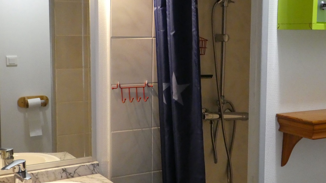Photo of Bathroom in Lamalou-les-Bains