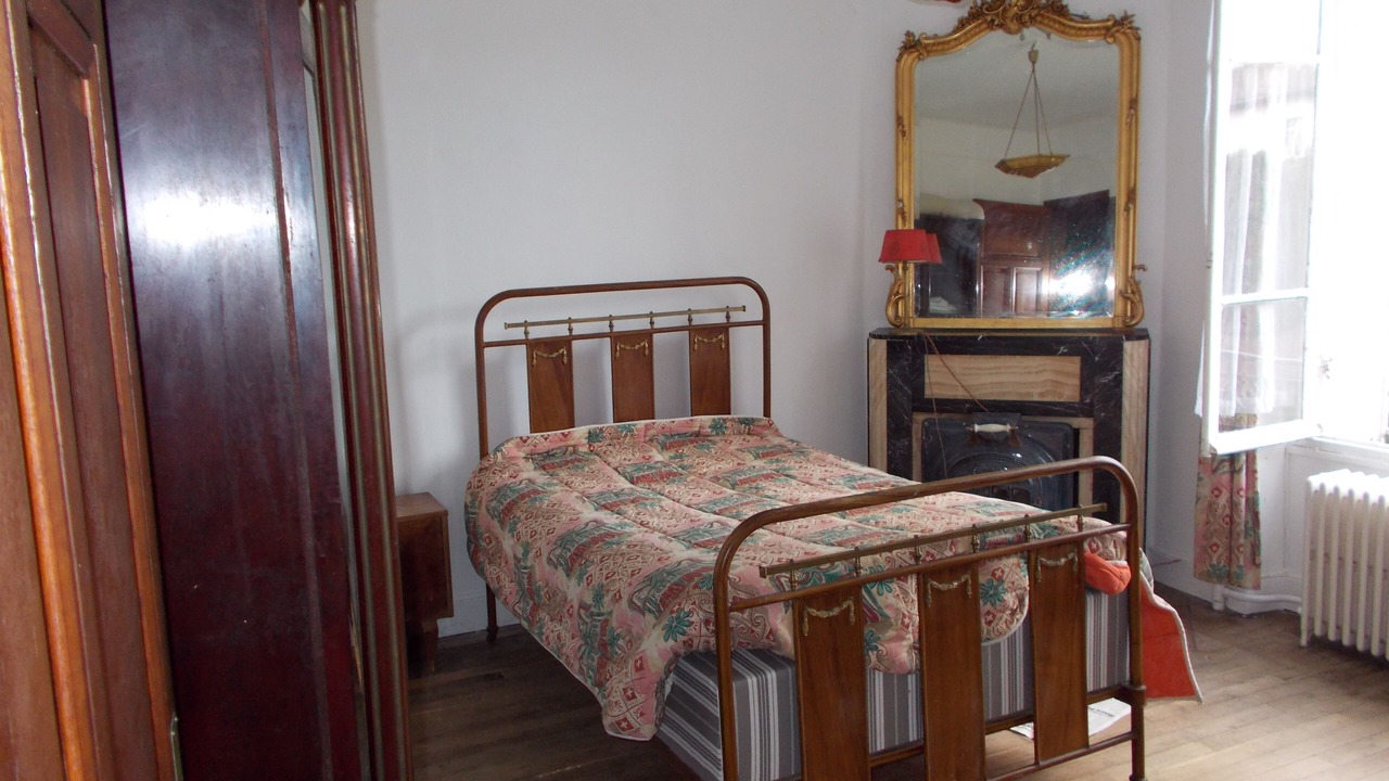 Photo of Bedroom in Siran