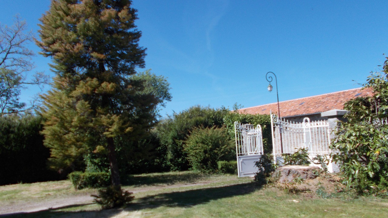 Photo of Outdoor in Siran
