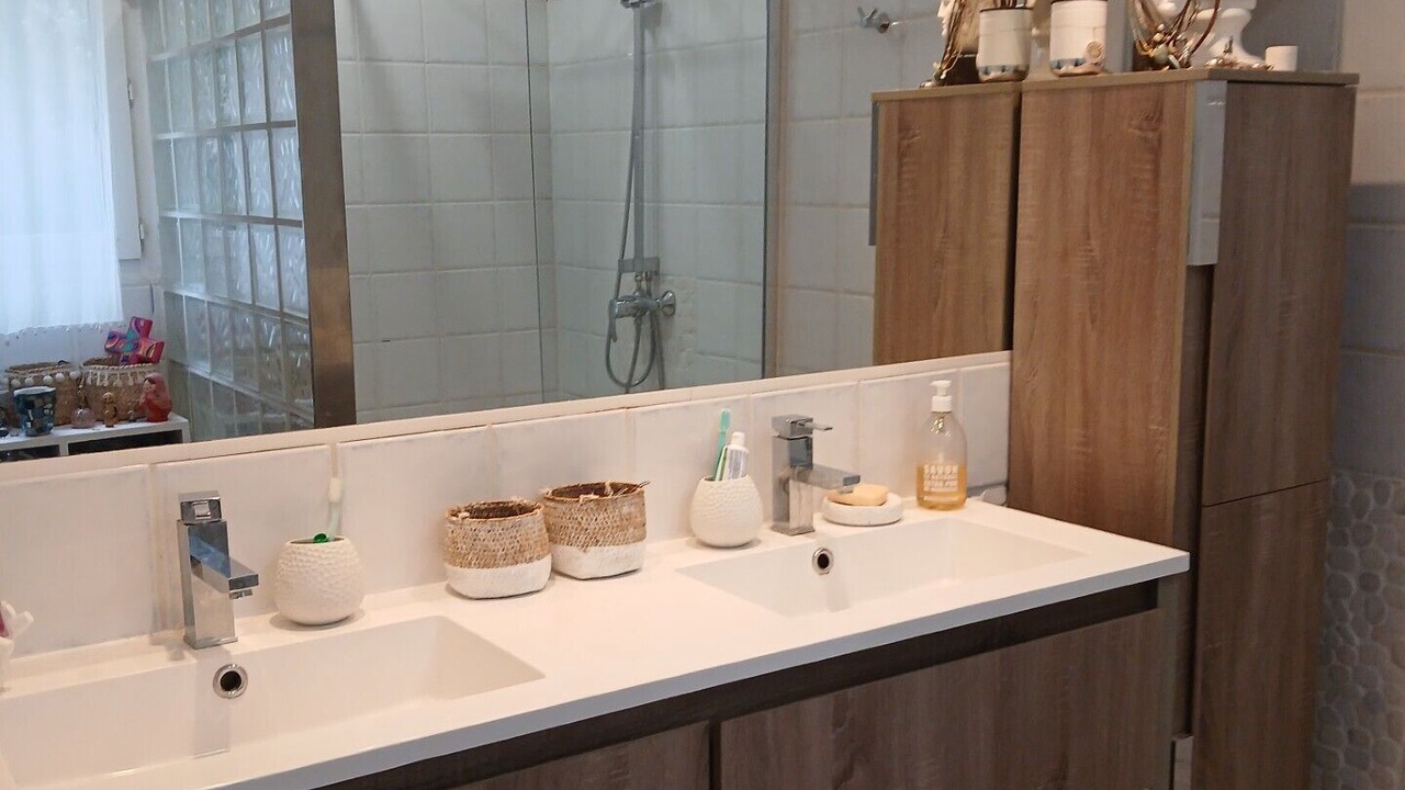 Photo of Bathroom in Sussargues