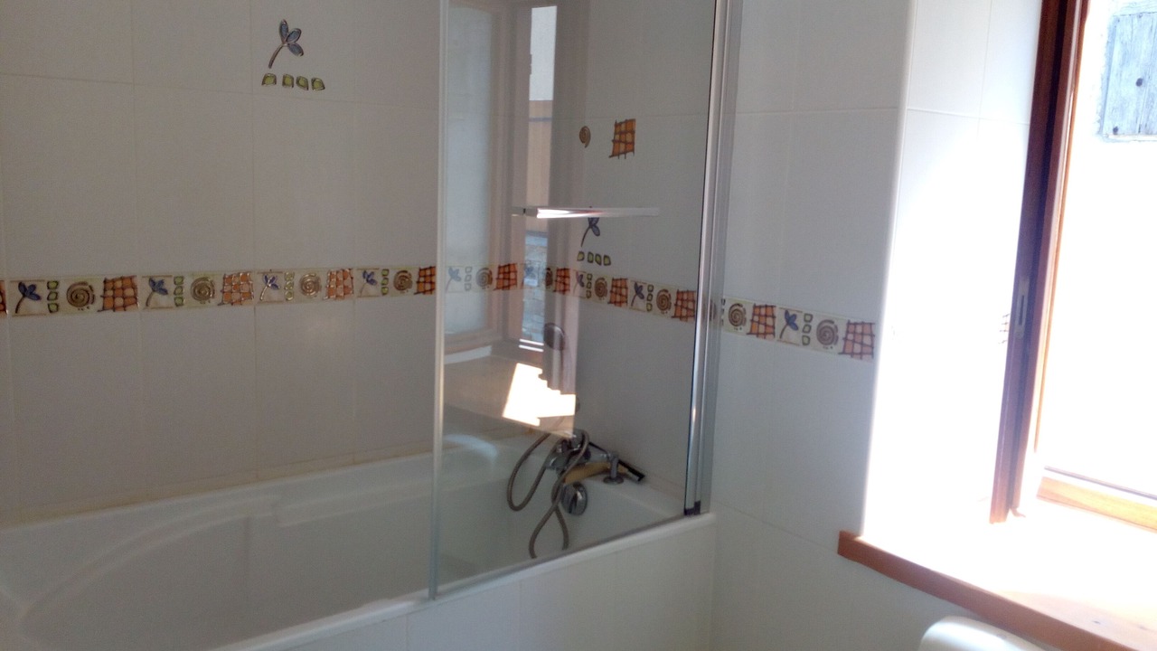 Photo of Bathroom in Ignaux