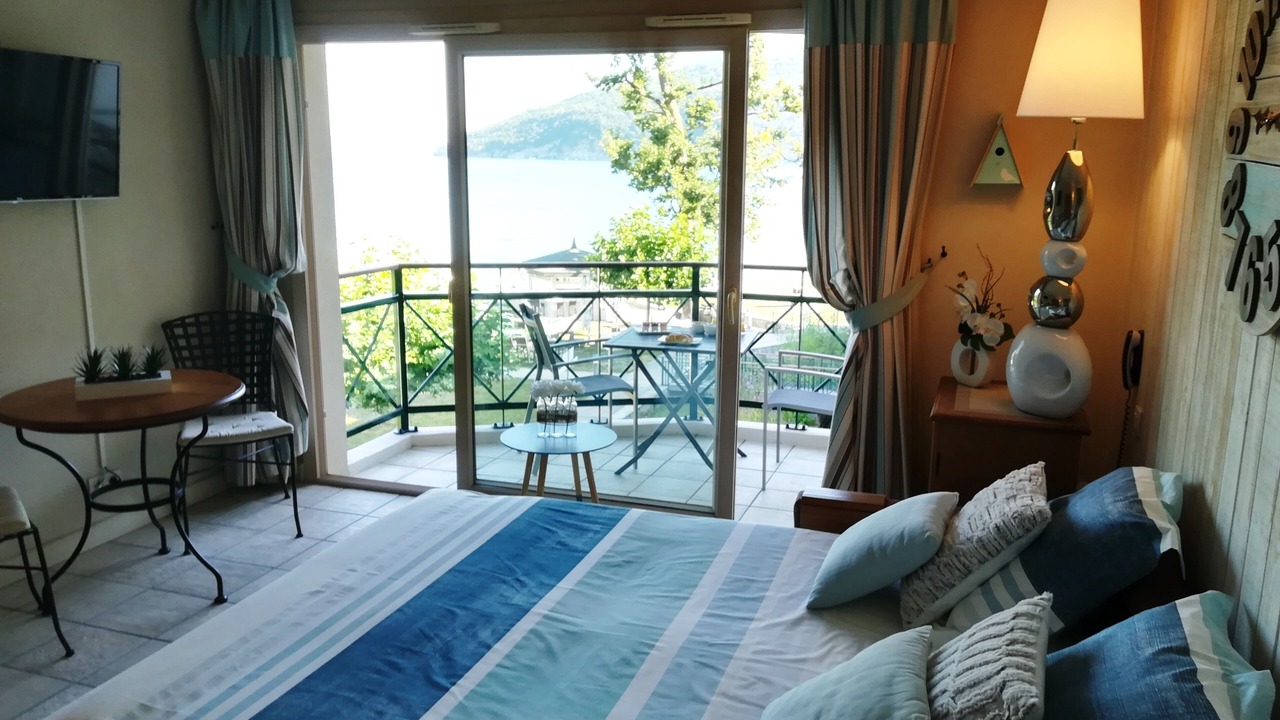 Photo of Bedroom in Duingt