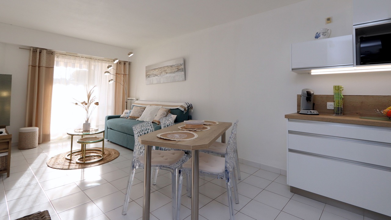 Photo of Livingroom in Saint-Raphael