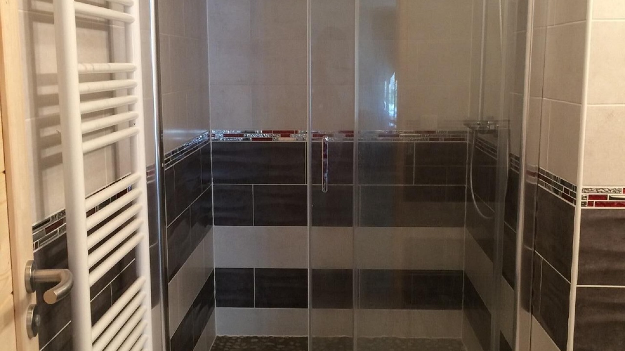 Photo of Bathroom in Nancroit