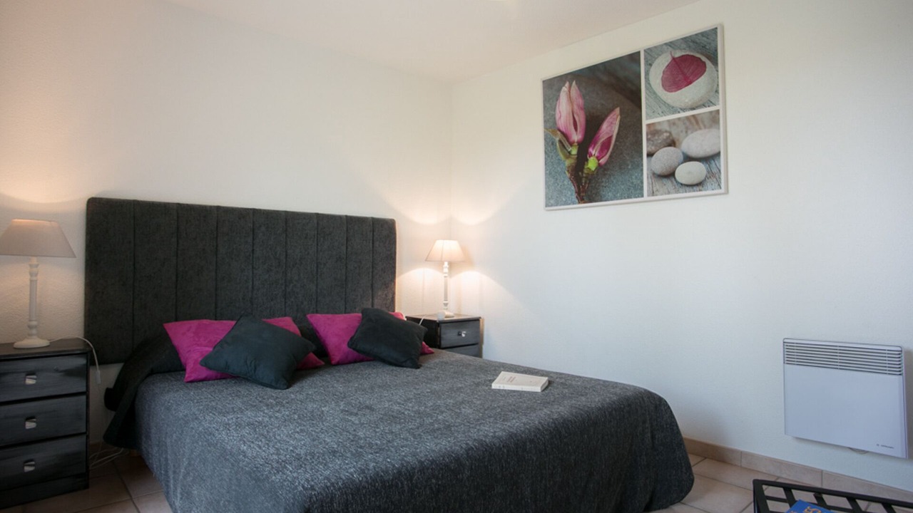 Photo of Bedroom in Thuir