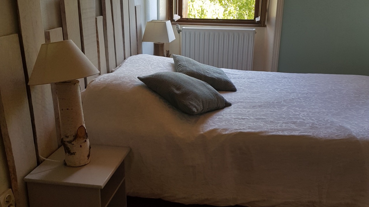 Photo of Bedroom in Saint-Alban-sur-Limagnole