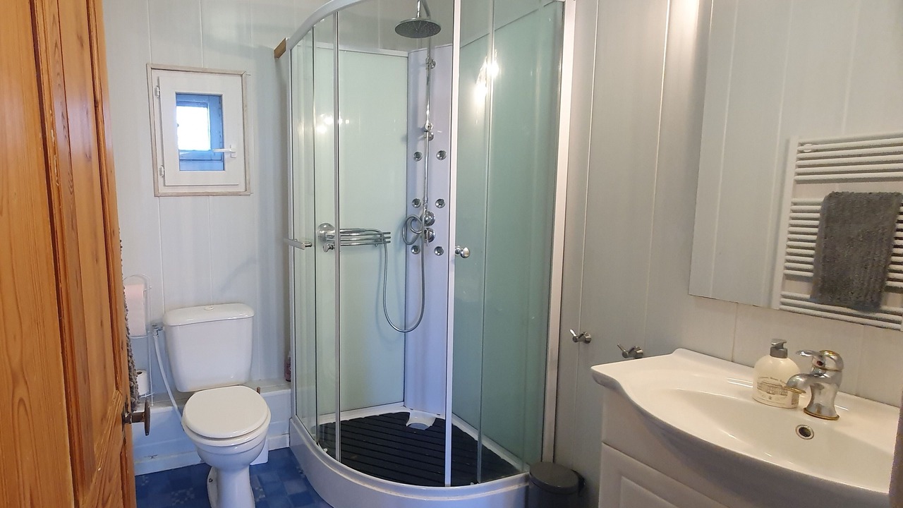 Photo of Bathroom in Saint-Alban-sur-Limagnole