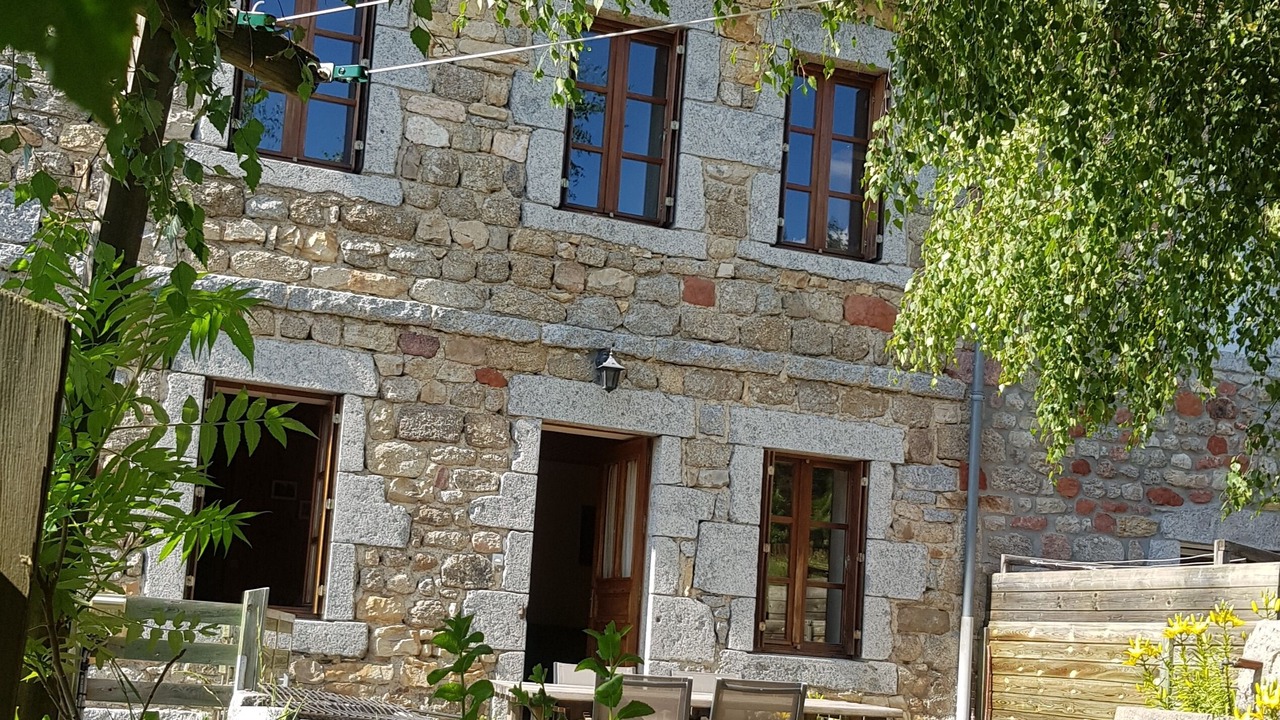 Photo of Outdoor in Saint-Alban-sur-Limagnole