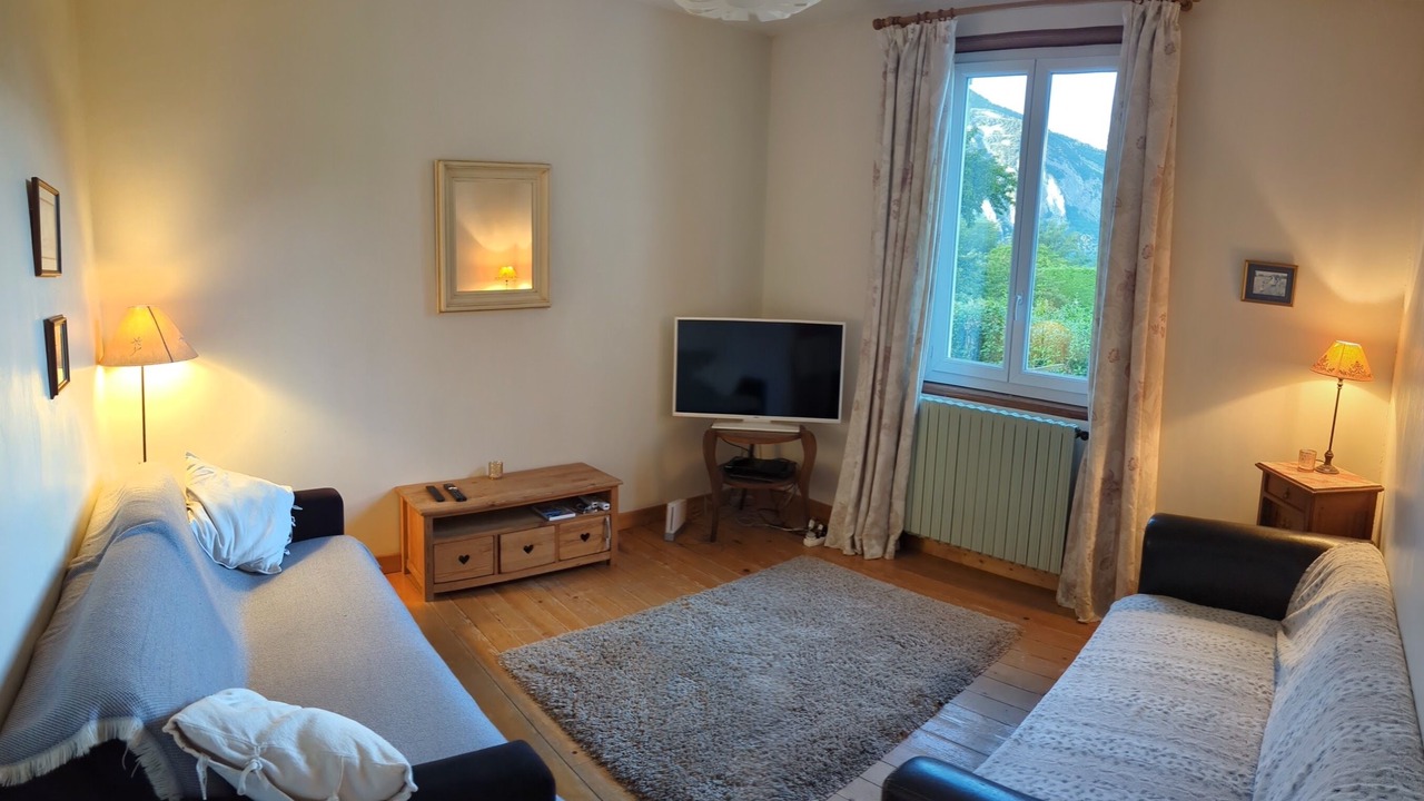 Photo of Livingroom in Giez