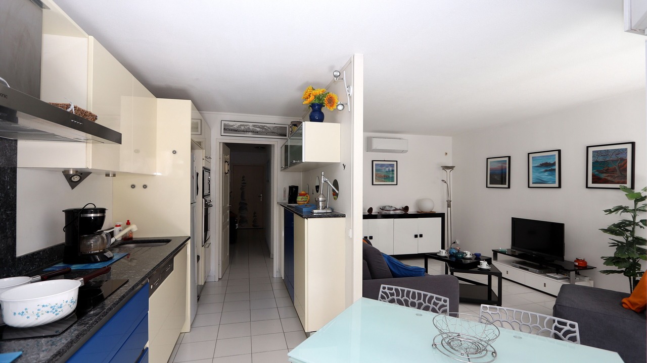 Photo of Kitchen in Saint-Raphael