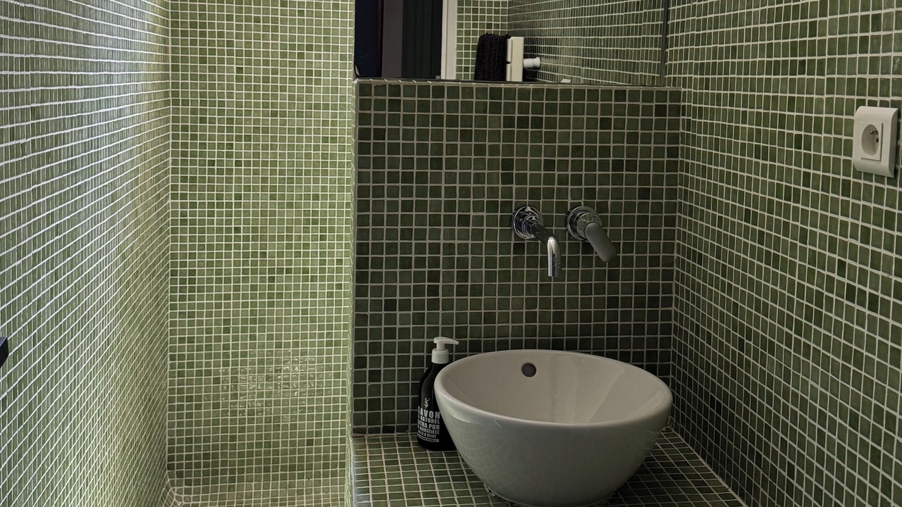 Photo of Bathroom in Ensues-la-Redonne