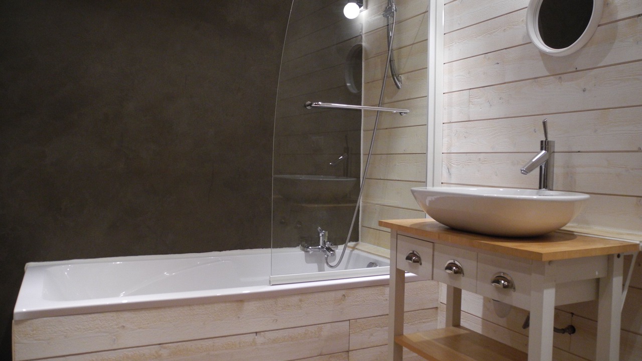 Photo of Bathroom in Old Tende