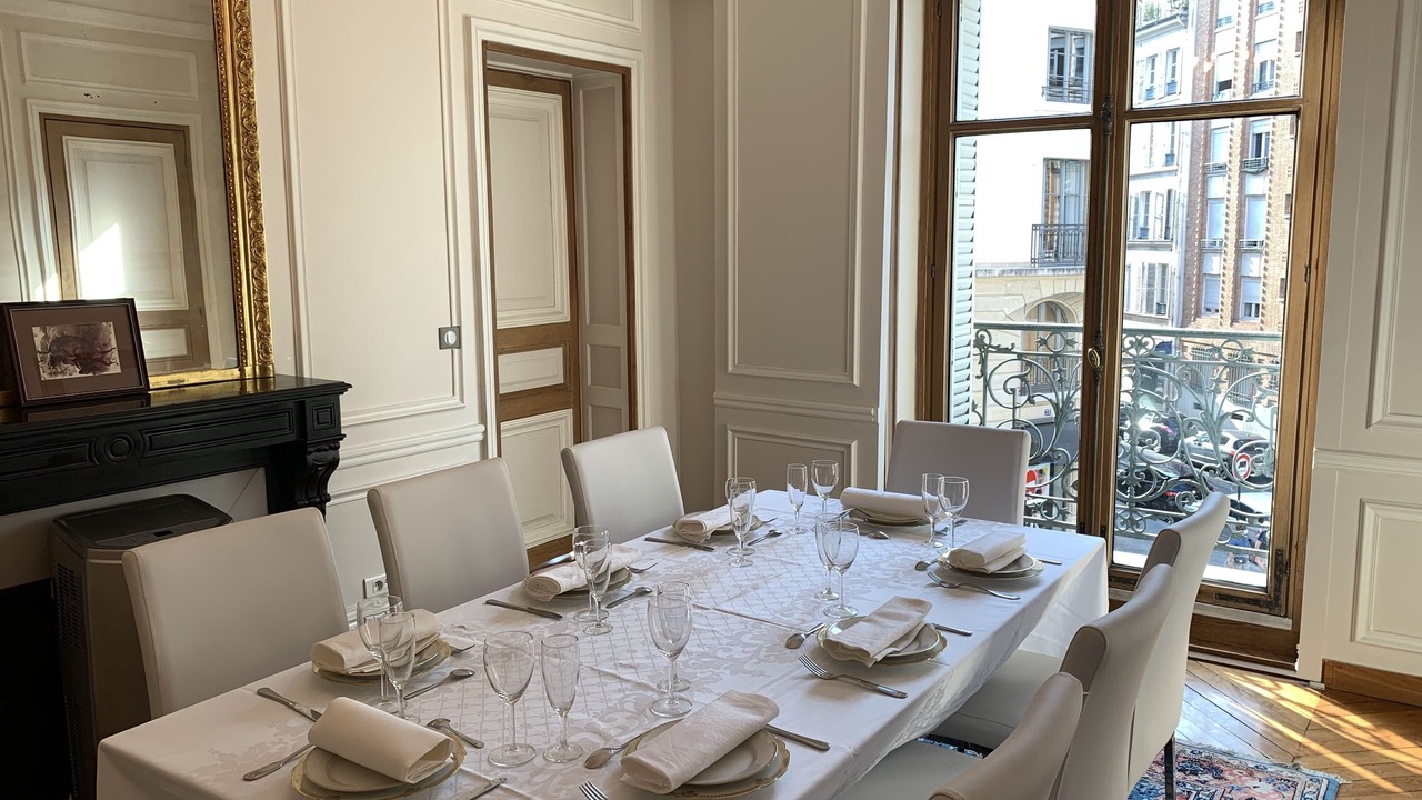 Photo of Bedroom in 8th Arrondissement