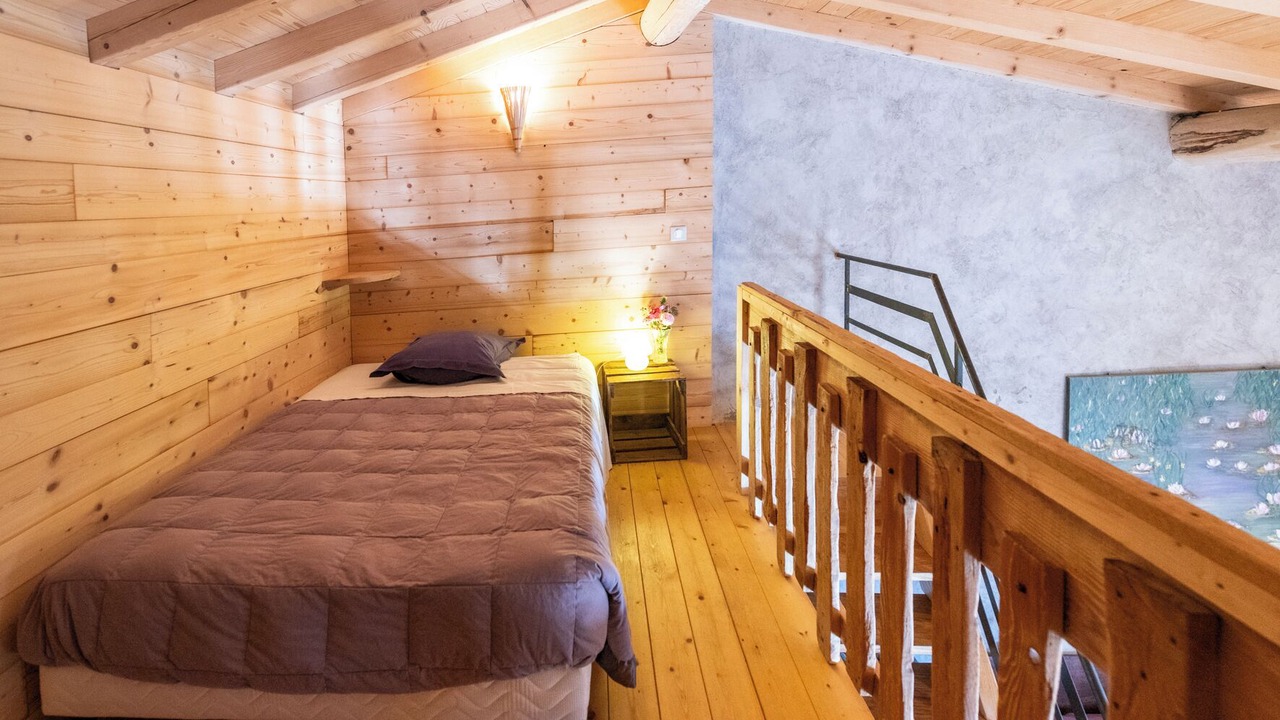 Photo of Bedroom in Bourdeaux