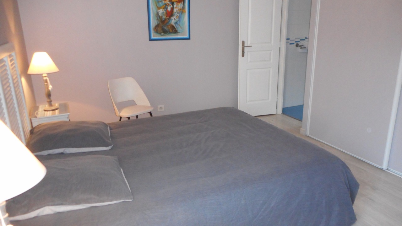 Photo of Bedroom in Sare