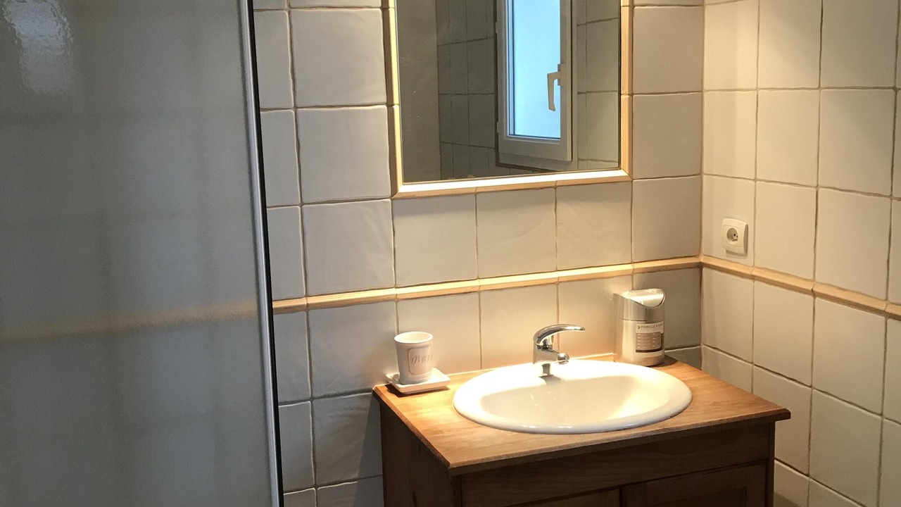 Photo of Bathroom in Rasteau