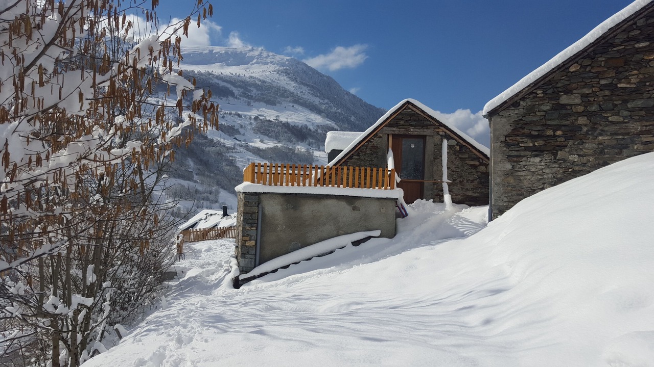 Photo of Outdoor in Sers
