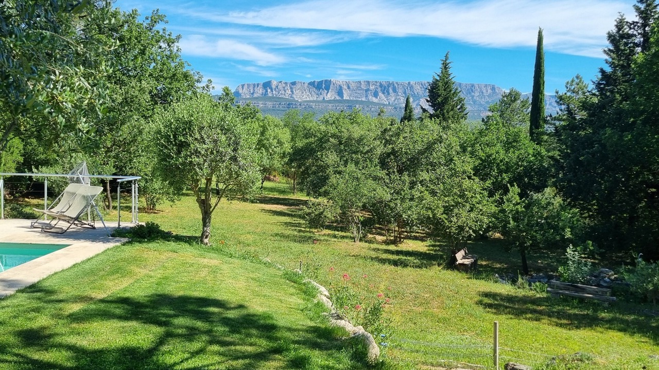 Photo of Outdoor in Fuveau