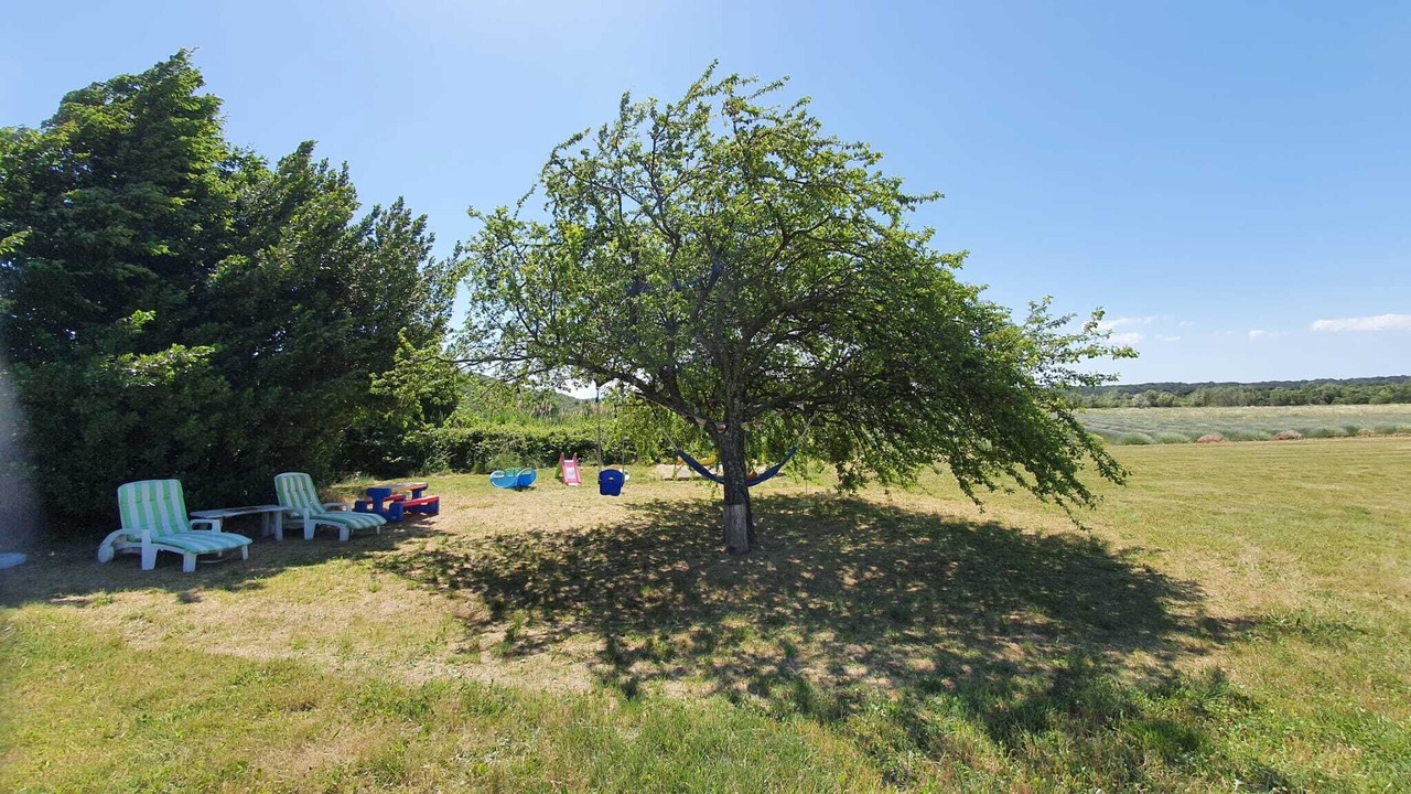 Photo of Outdoor in Taulignan