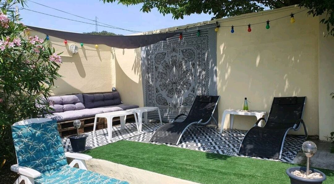 Photo of Patio Balcony in Taulignan