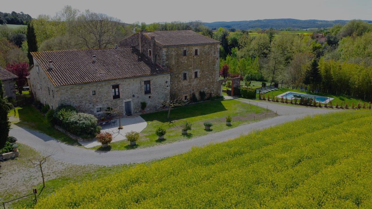 Photo of Outdoor in Maia de Montcal