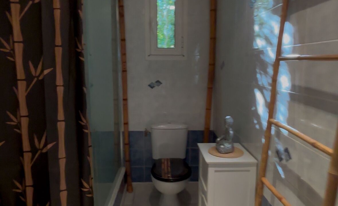 Photo of Bathroom in Saint-Drezery