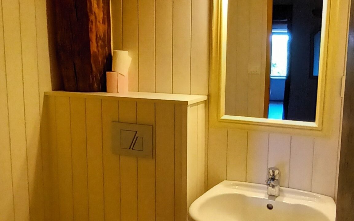 Photo of Bathroom in Lajo