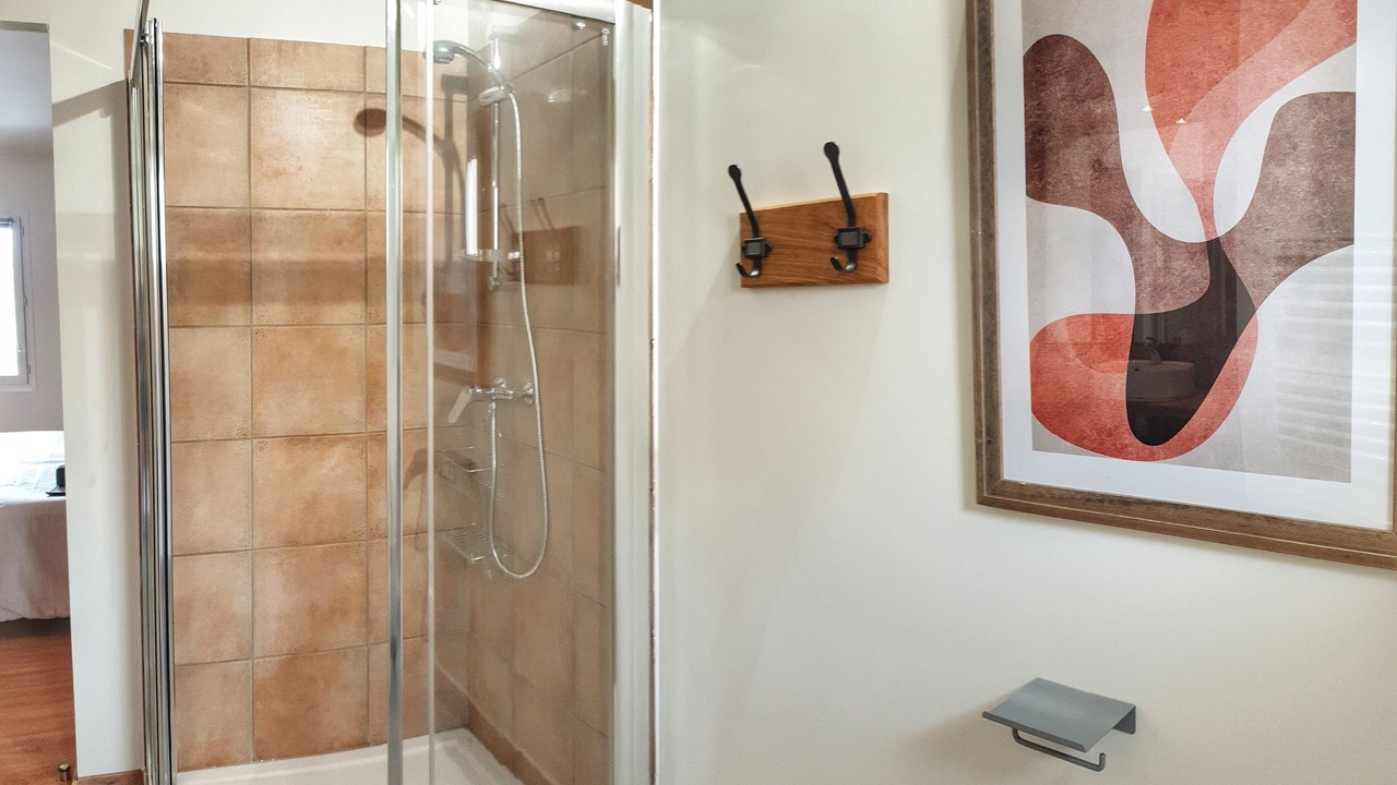 Photo of Bathroom in Vacqueyras
