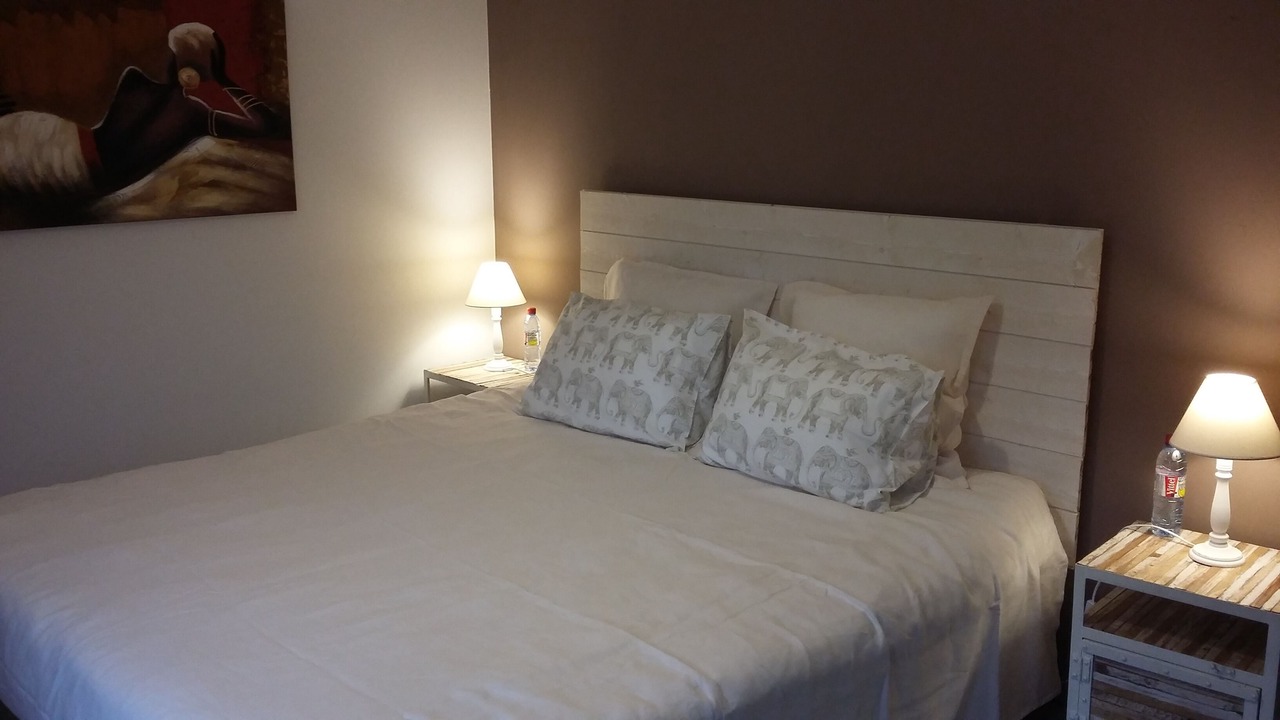 Photo of Bedroom in Preconil