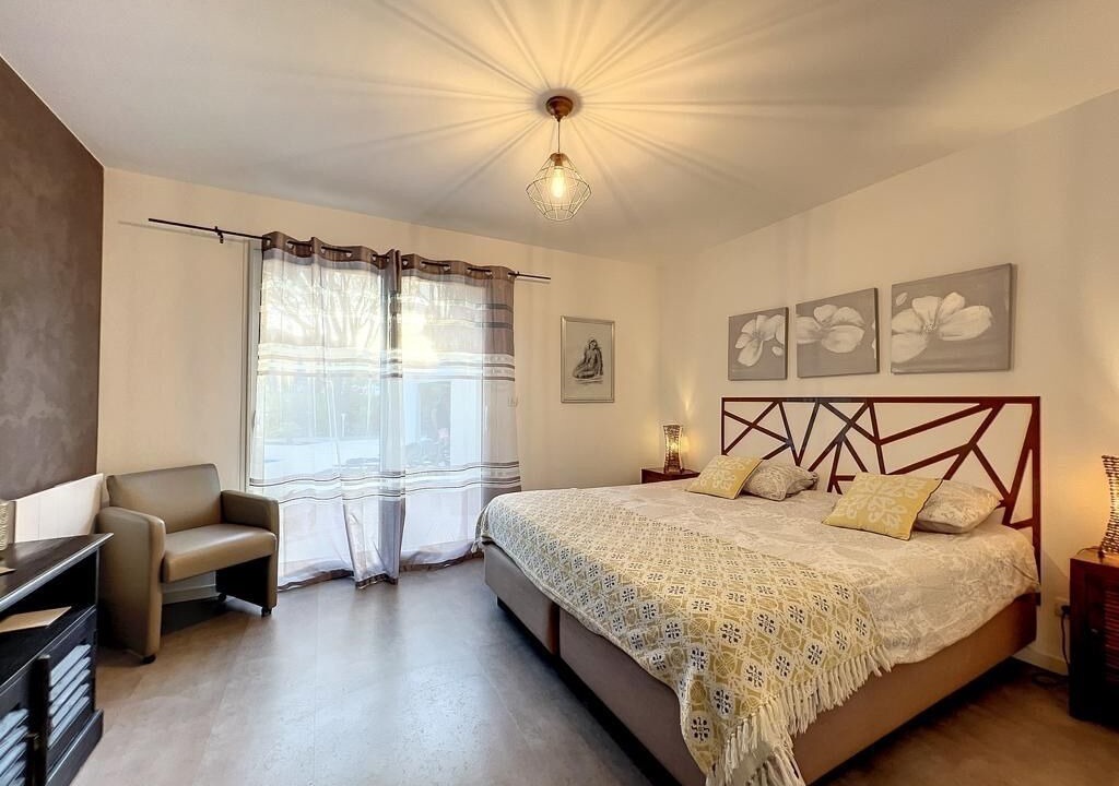 Photo of Bedroom in Preconil