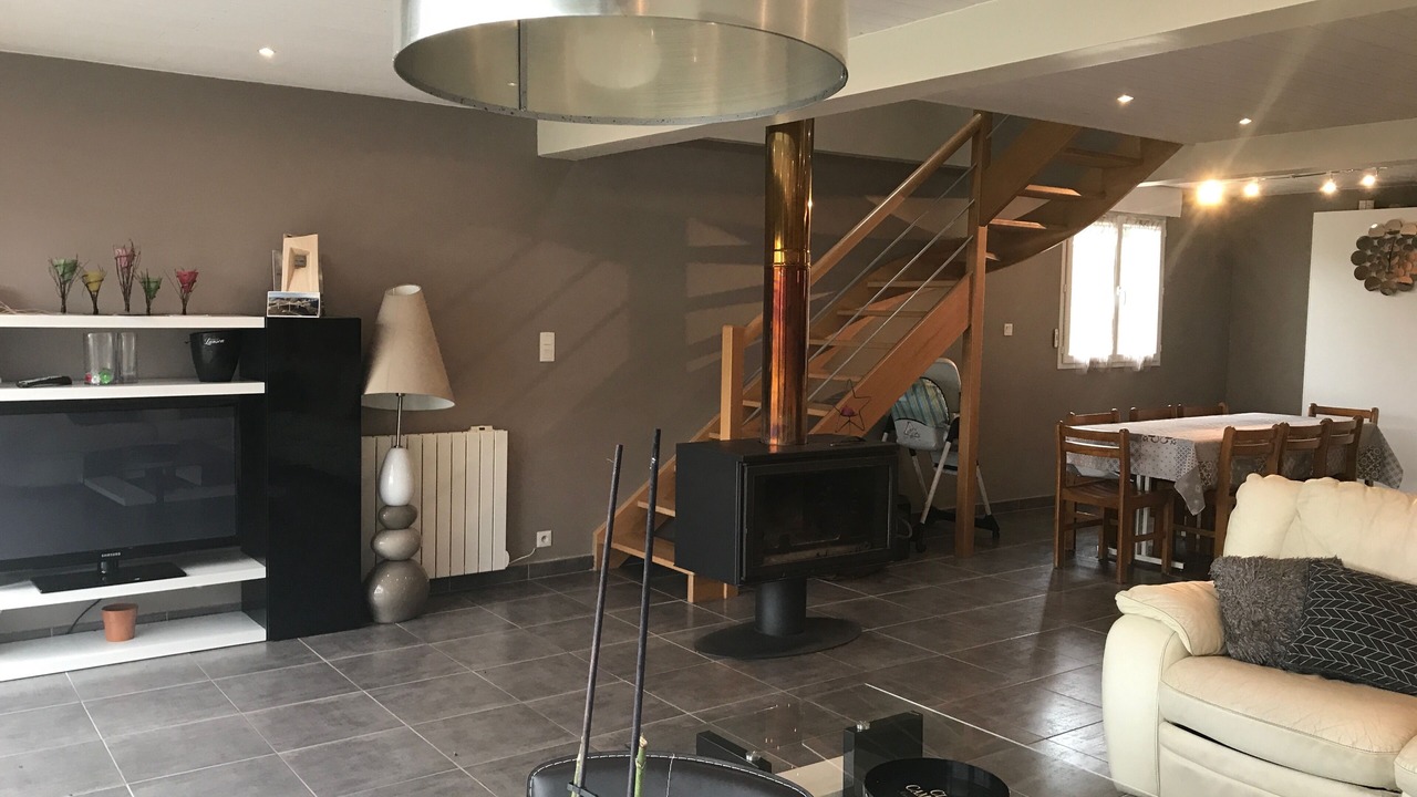 Photo of Livingroom in Salles-Curan
