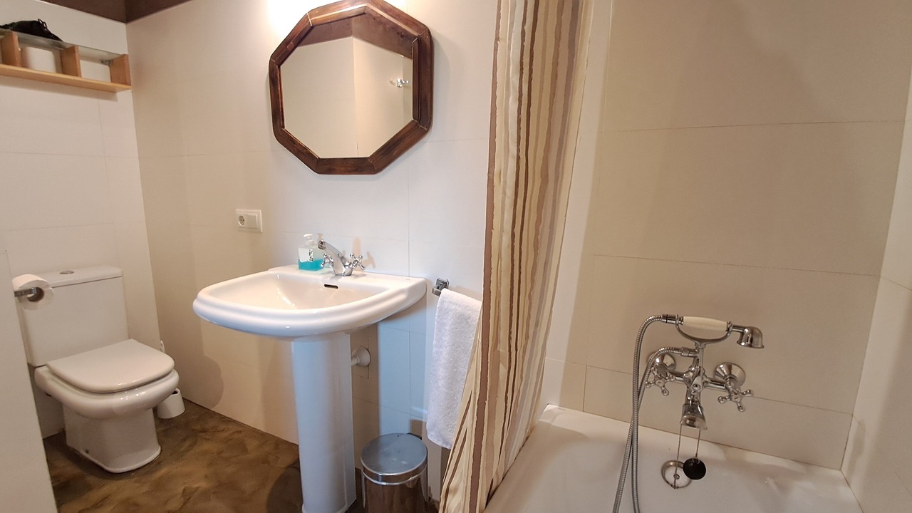Photo of Bathroom in Olvan